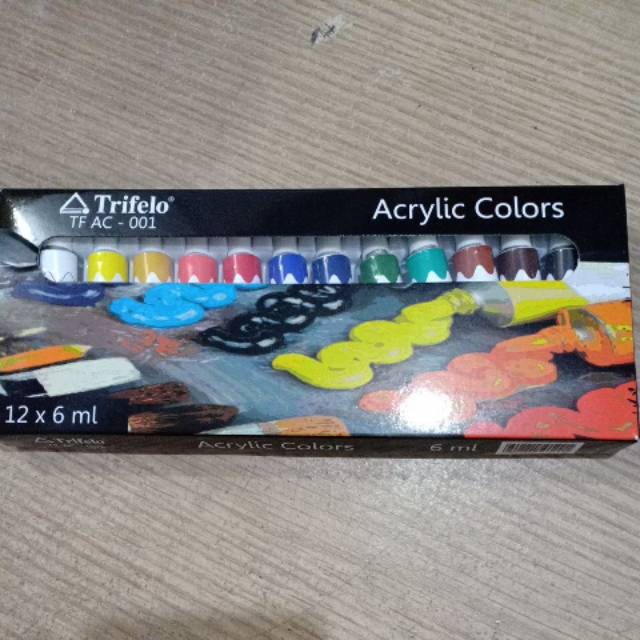

Cat Lukis Acrylic Trifelo