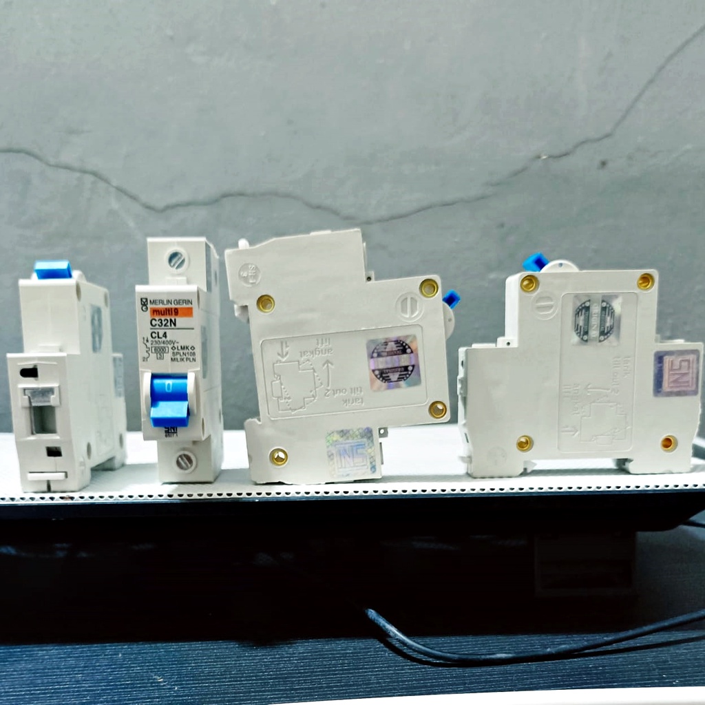 RK mcb modif plus segel timah merlin gerin 2 amper 4 amper mcb listrik cl 2 cl 4 kuat beban 900-2300
