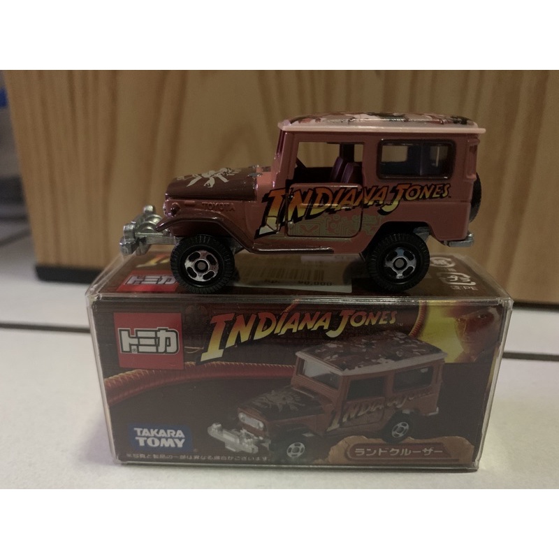 Tomica Indiana Jones, Toyota Land Cruiser