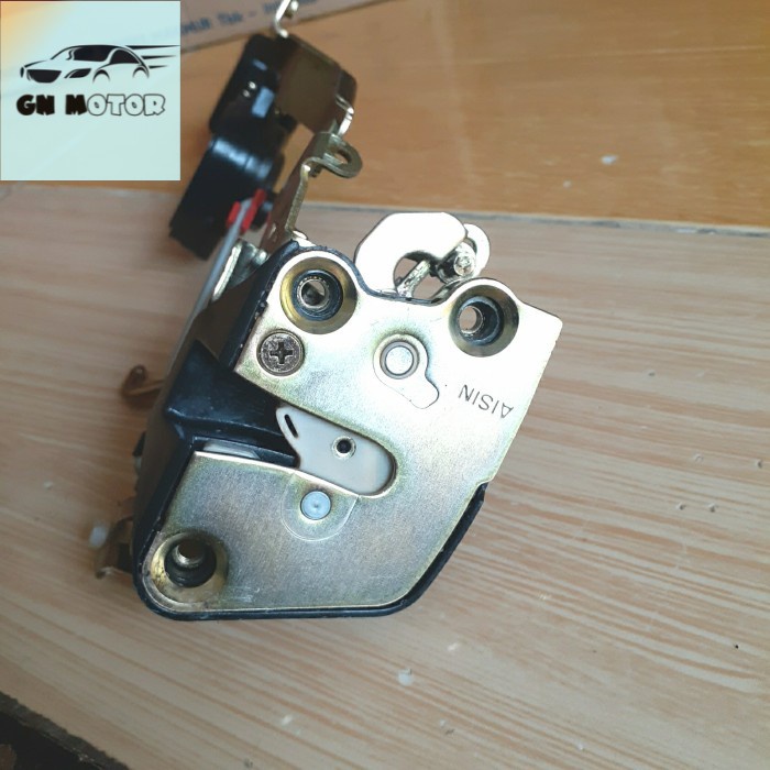 [GNMotor} door lock pintu belakang kanan daihatsu taruna ori murah,