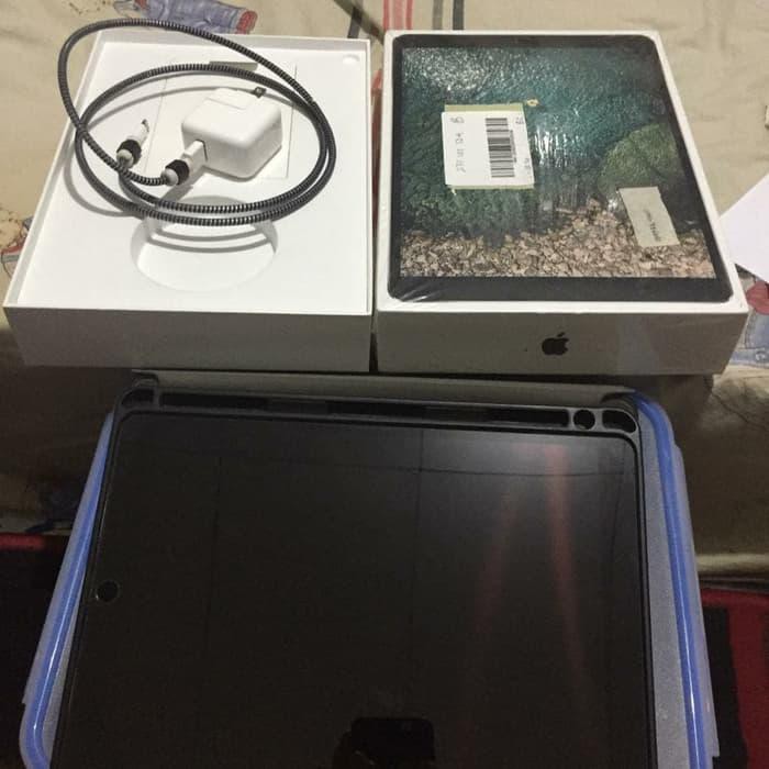 Jual [Tablet Second] ipad pro 10.5 64 gb wifi only bnob baru 2 hari Tab