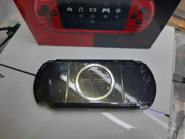 psp 3006 Black Red Limited 32gb