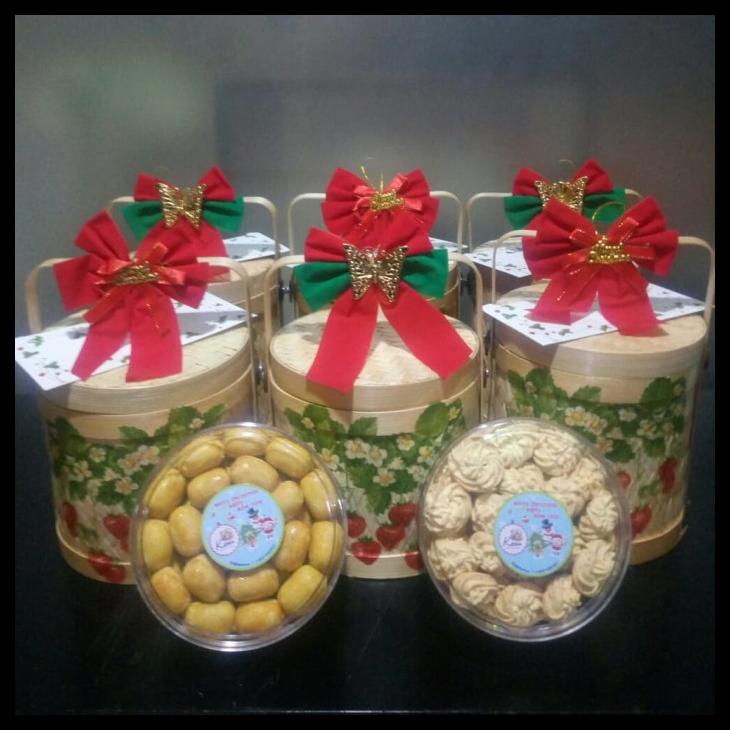 

TERBARUU!! Nastar wijsman paket natal/imlek/idul fitri isi 2 toples TERBARU