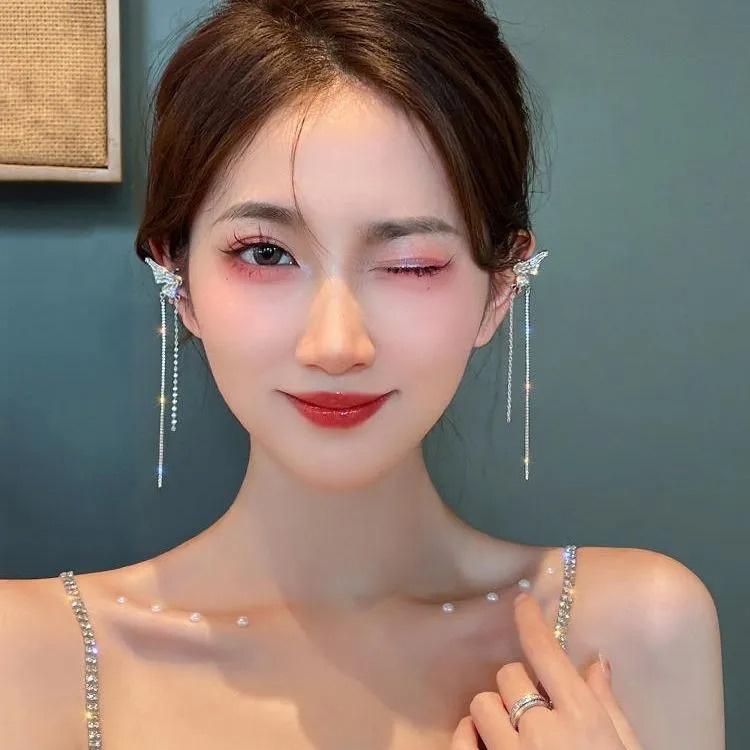 Anting Klip Tulang Telinga Model Sayap Kupu-Kupu Rumbai Gaya Korea