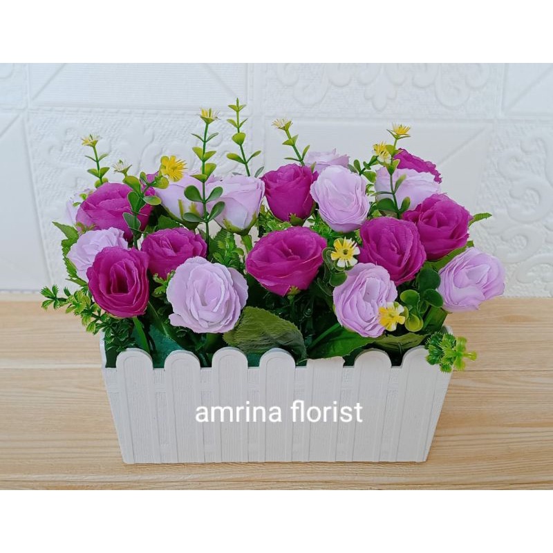 bunga mawar hias vas pagar panjang//bunga mawar artificial vas pagar plastik