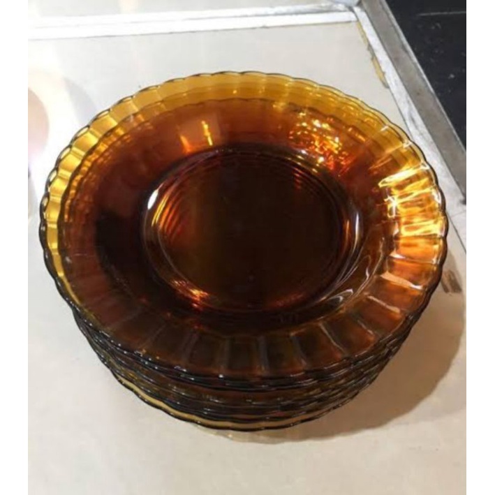 piring makan lawas original duralex 9 inch merah
