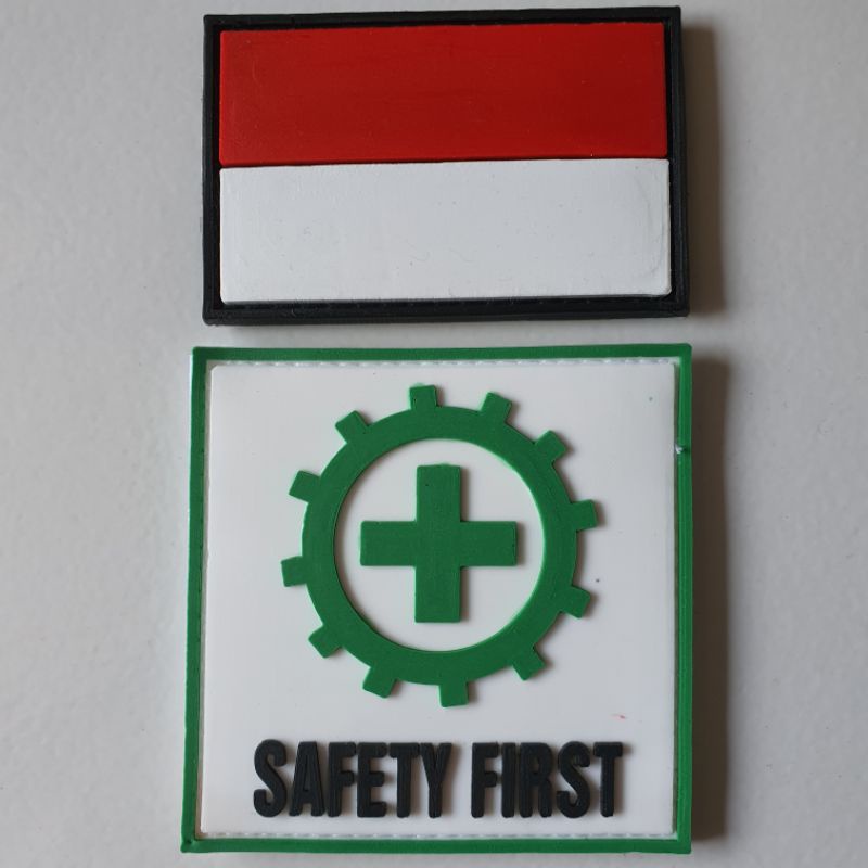 PATCH RUBBER SATU SET LOGO SAFETY FIRST K3 BESAR 8x8 PLUS BENDERA INDONESIA/TEMPELAN EMBLEM VELCRO