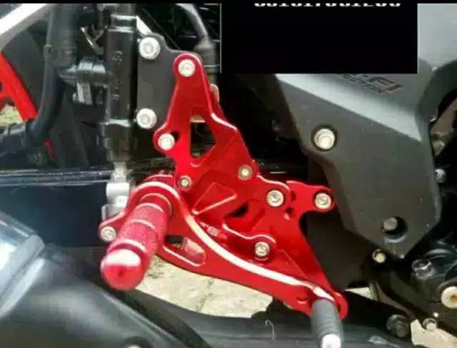 UNDERBONE SONIC 150/GTR 150 FOOTSTEP CONGKEL PAKET BREKET