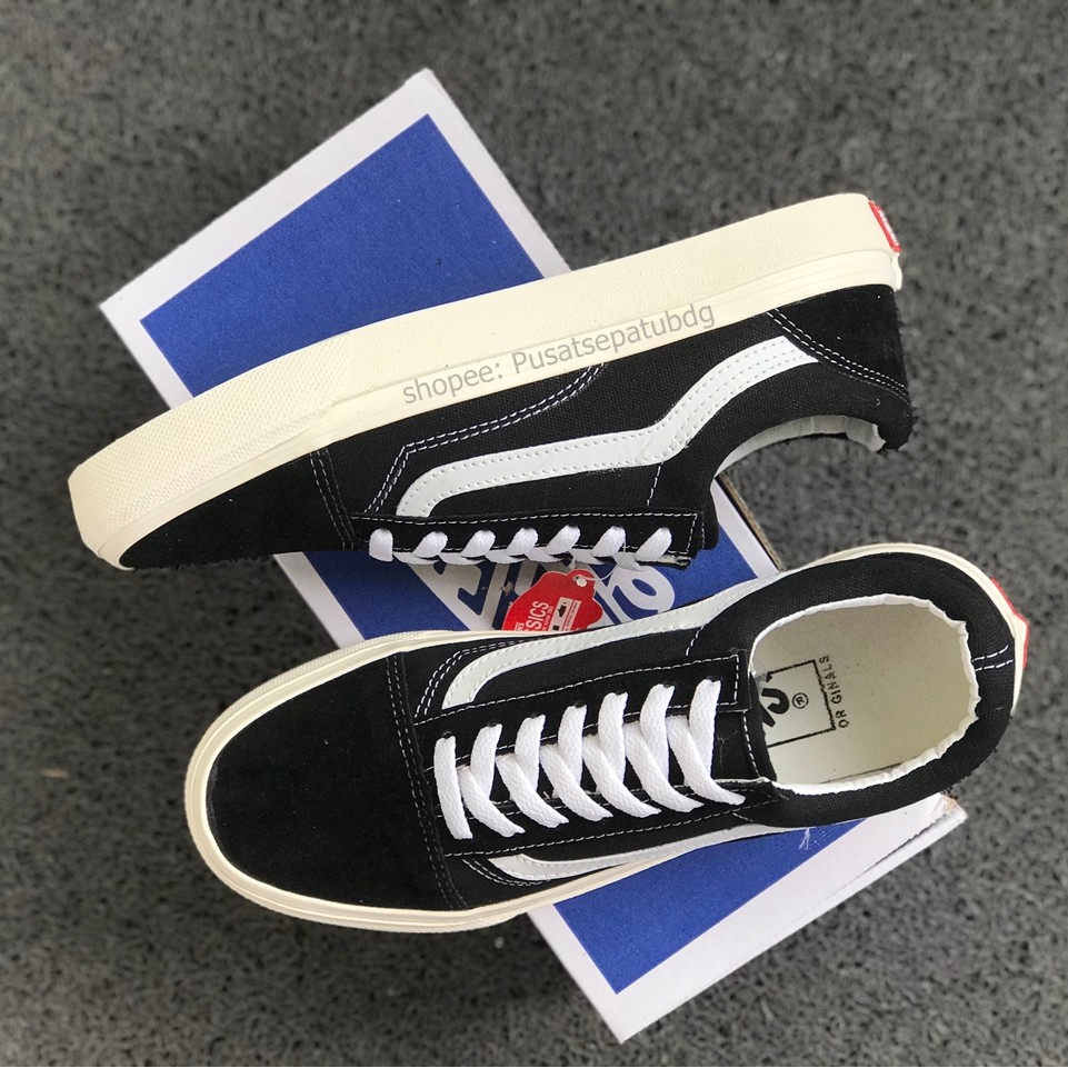 VANS OLDKSOOL OG BLACK WHITE BOX BIRU