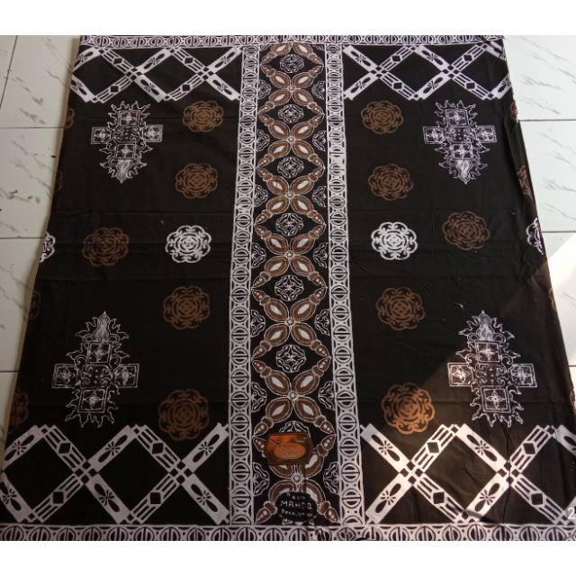 Sarung batik mahda