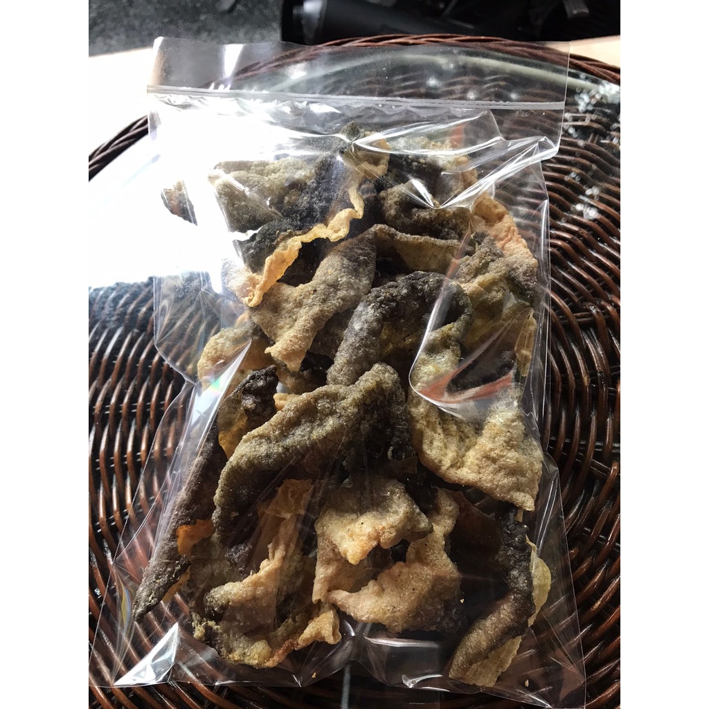

Kulit salmon krispi / crispy salmon skin 100 gram