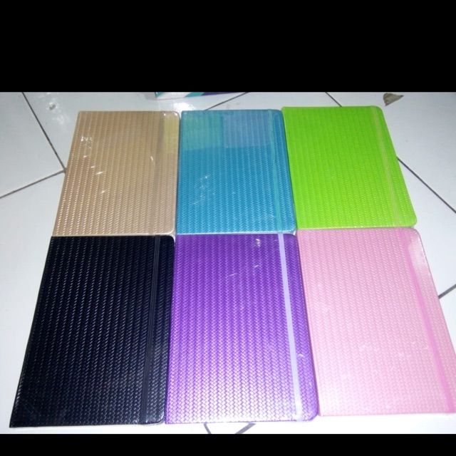 

Diary polos a5 import karet sisimodel carbon nina