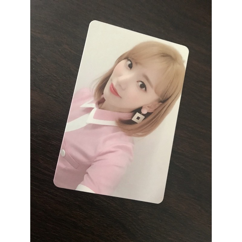 IZ*ONE HEART*IZ MIYAWAKI SAKURA PHOTOCARD