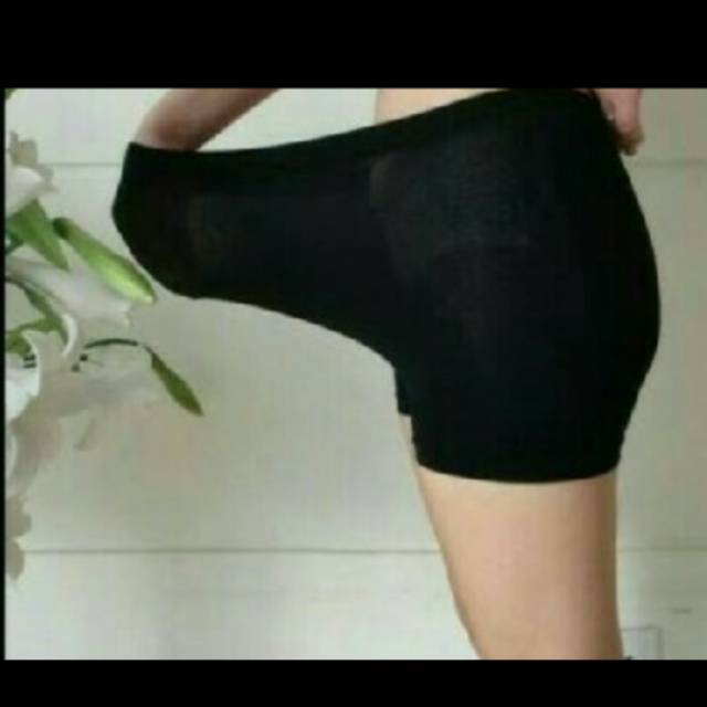 CELANA PENDEK DALAMAN JUMBO WANITA / HOTPANTS JUMBO