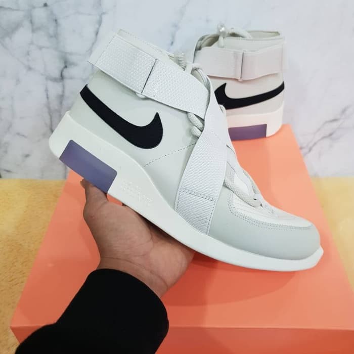 Sepatu Air Fear Of God Raid Light Bone Sport Import Original Running Terbaru