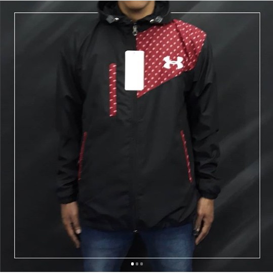 Jaket Parasut Sport UNDER ARMOUR Mtf 3 saku (Waterproof)
