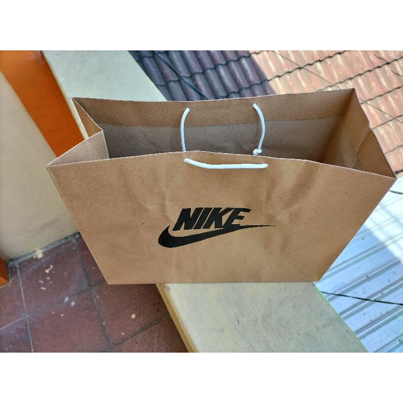 Paperbag Tas Paper Nike Original 35x14x24 CM Coklat Tempat Penyimpanan Sepatu Kantong Belanja