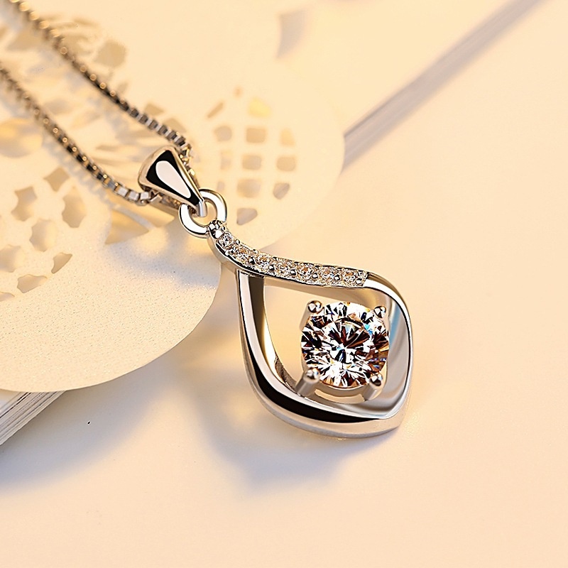 [Ready Stock]Stylish Water Drop Silver Plated Diamond Pendant Necklace