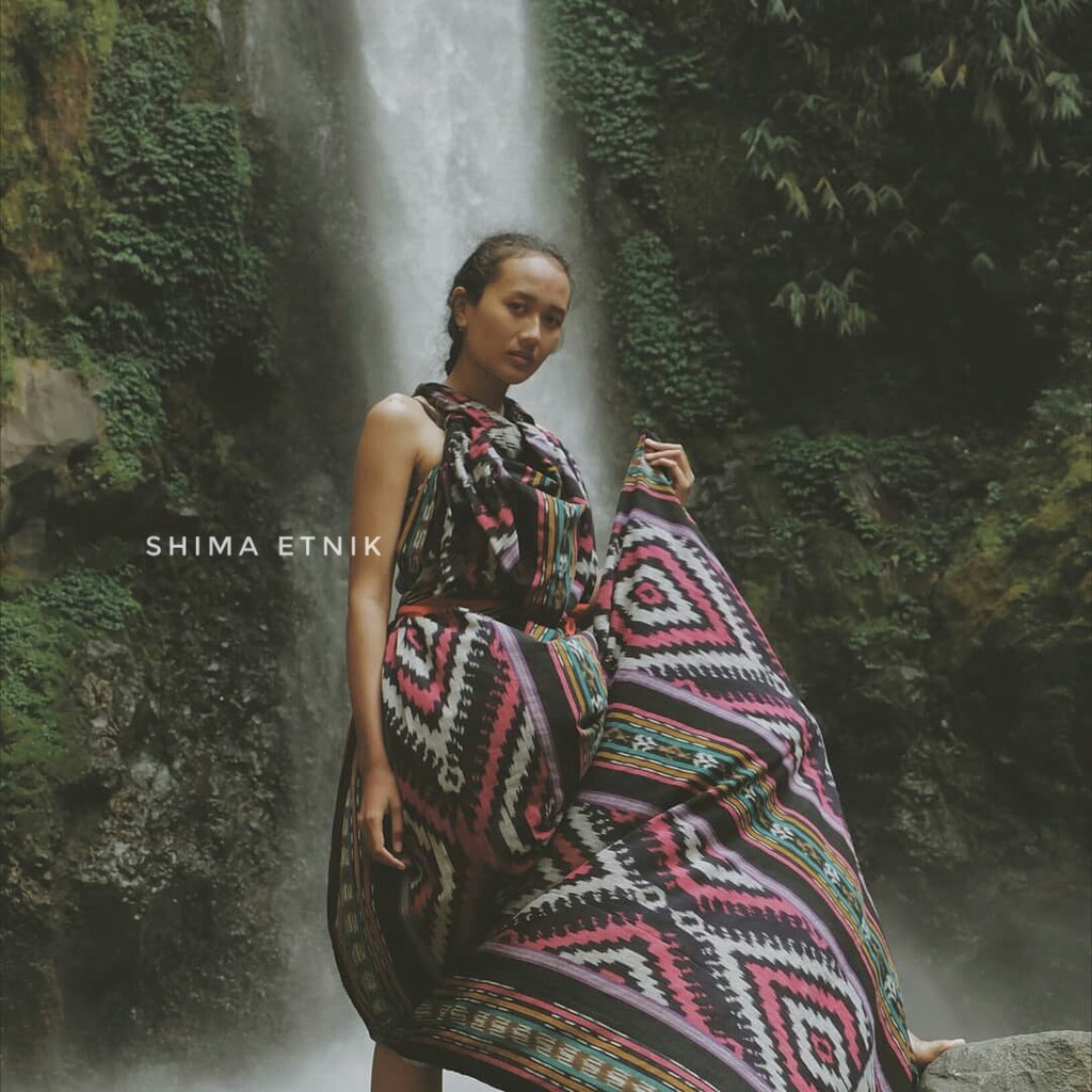 KAIN TENUN IKAT ANTIK KAIN TENUN TORAJA MURAH ETHNIC TORAJA KAIN SUMBA MAUMERE NTT ROTE TRADISIONAL