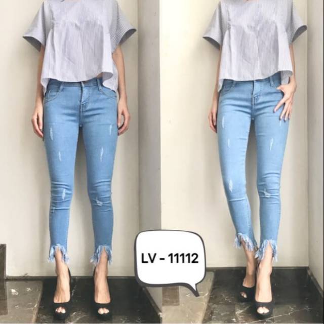 Celana jeans wanita ripped ice blue