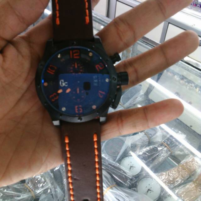 Jam Tangan Gc Guess Collection / Jam Tangan Pria Gc Guess Collection Cronograph Aktif Leather watch