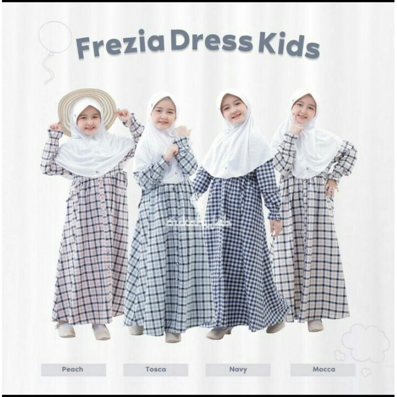 Frezia couple dress by sukahijab
