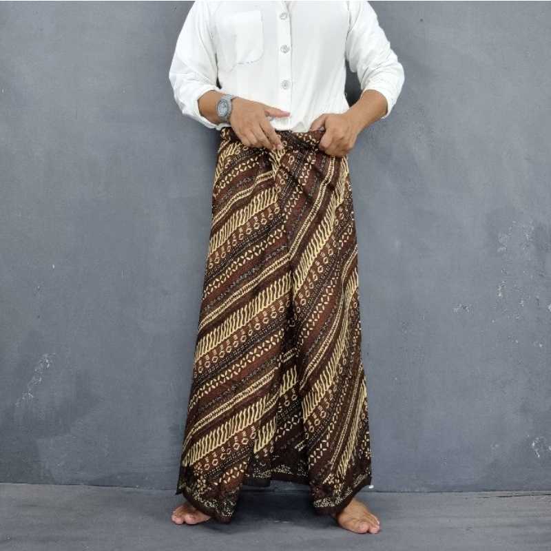 Sarung Batik Tradisional Lar Gurda