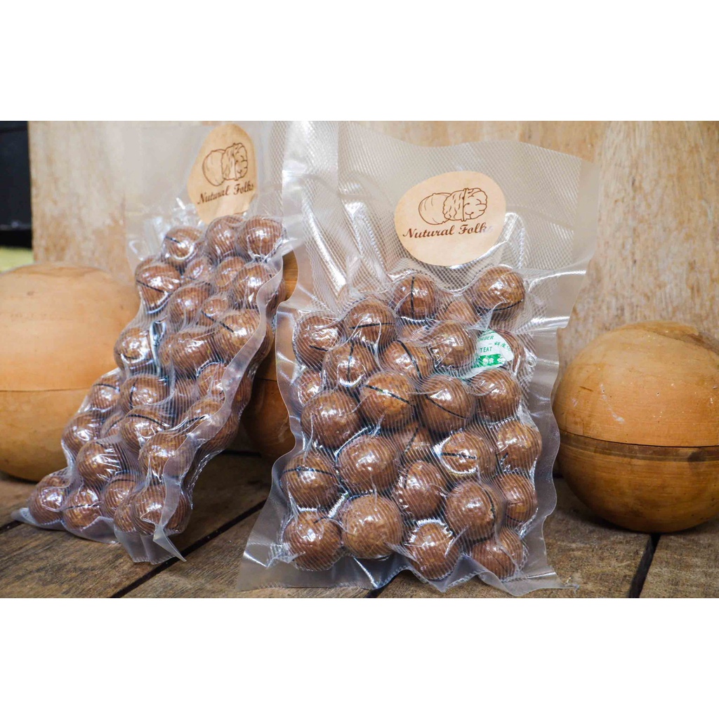 

Macademia nut / Kacang Macademia packed 250 gram