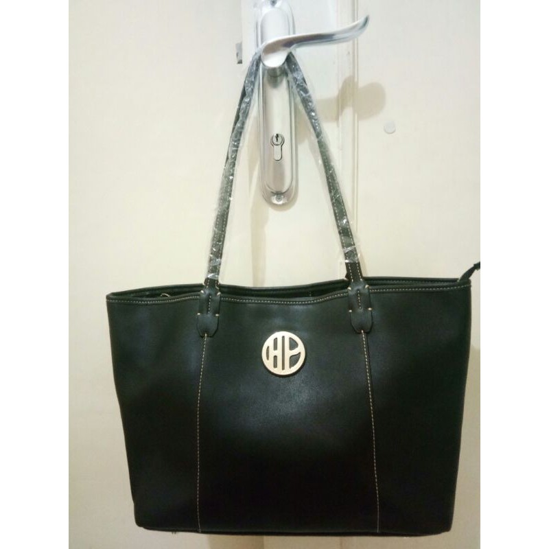 GOLAND TOTE BAG HUSH PUPPIES.BLACK  SIZE L. BESAR . ORI YES