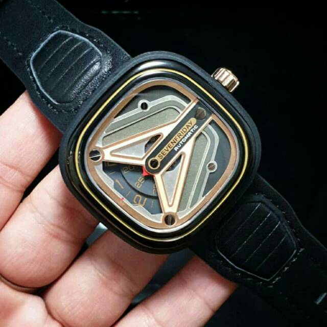 Jam Tangan Pria Analog Sevenfriday M Series