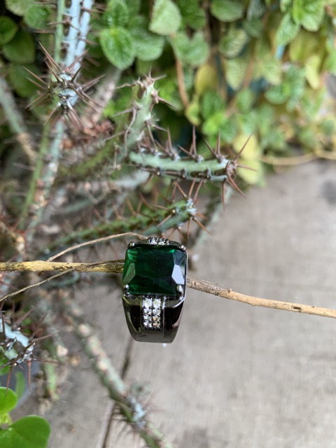 Cincin Casual Pria Akik Zamrud Hijau Emerald Green Ring Hitam 18 K Gold Filled dan Perak