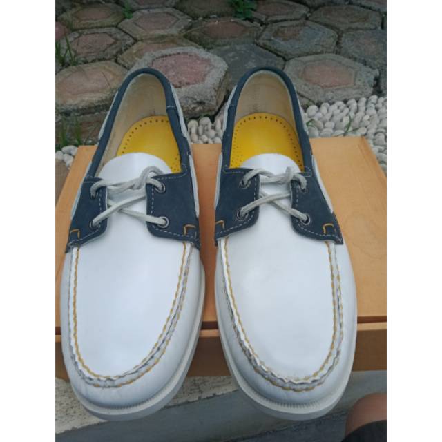 Sepatu Merk Sebago - Docksides Size 45