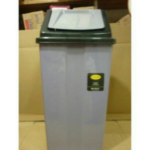 Tempat sampah goyang besar merk komet 42 L