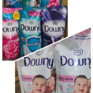 Downy Pelembut & Pewangi Pakaian Floral Pink 1.55 L