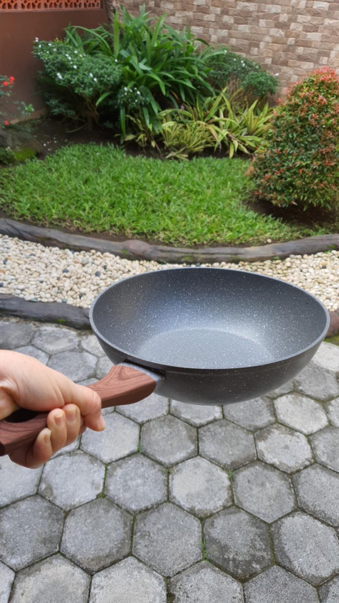 Cypruz Fry Wok / Wajan Penggorengan Marble Gg Kayu 28 Cm