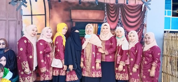 Tunik Batik Wanita Motif Prada Matahari