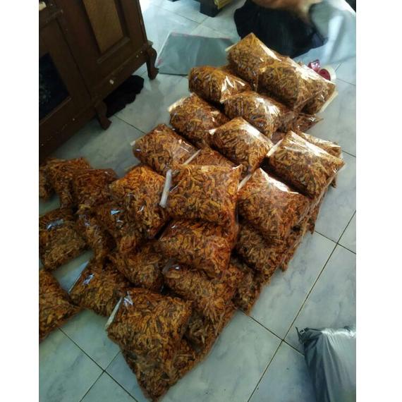 

Nikmati Basreng pedas daun jeruk isi 1kg .,,.,.,