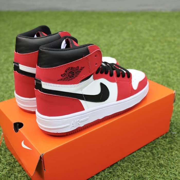 chicago 1s size 9