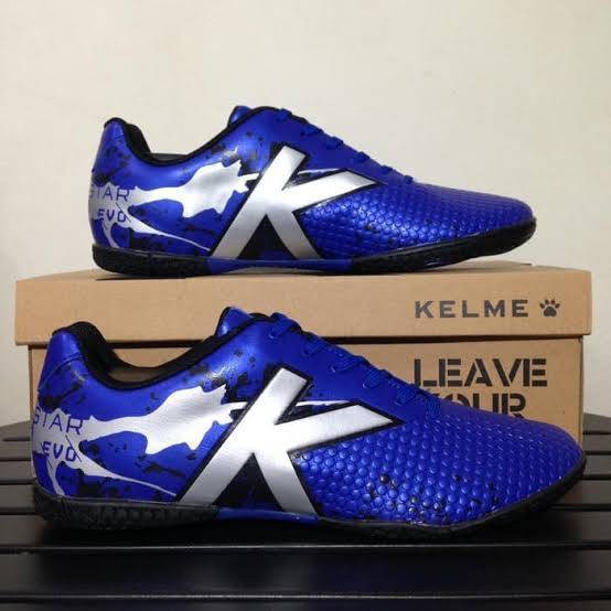 Kelme Sepatu Futsal Star Evo