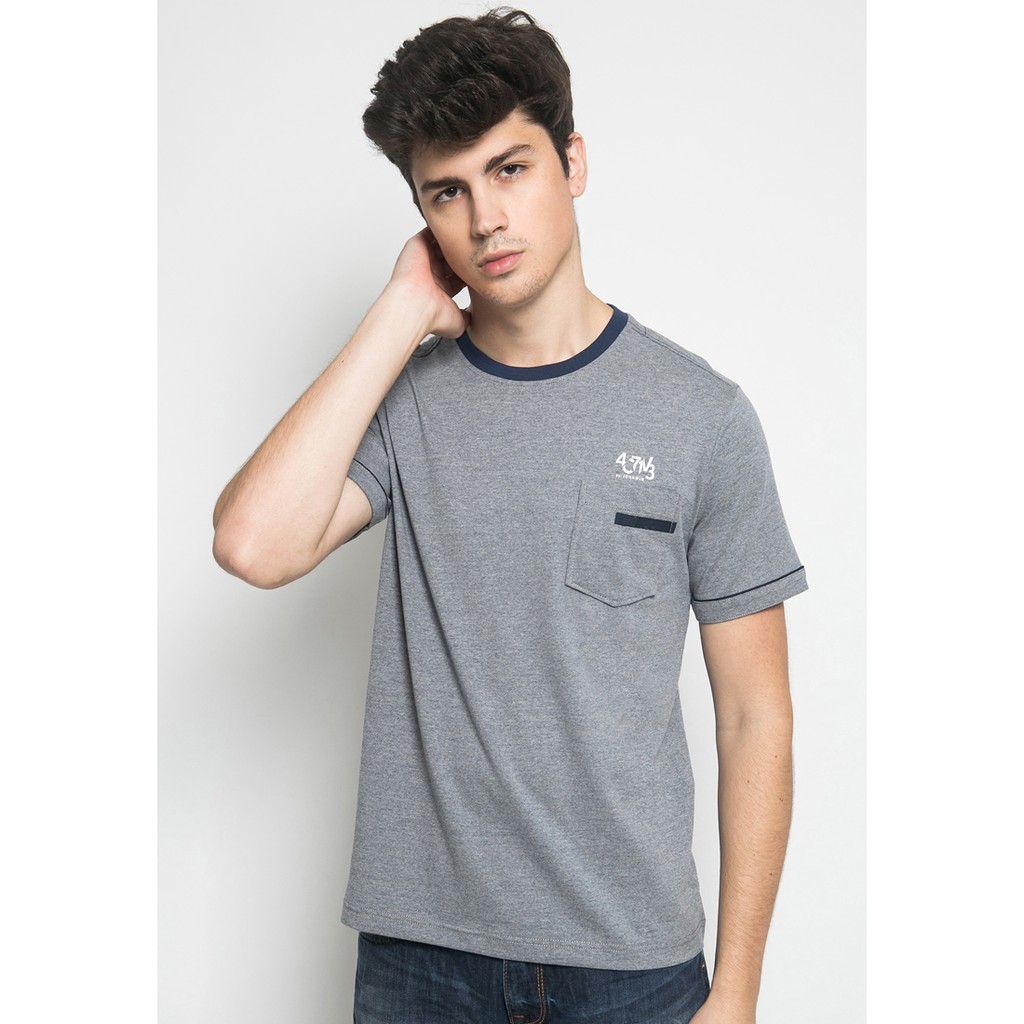 Johnwin - Kaos Casual - Kaos Pria - Satu Kantong - Round Neck - Abu - Slim Fit - ATS.622.M313.01.C