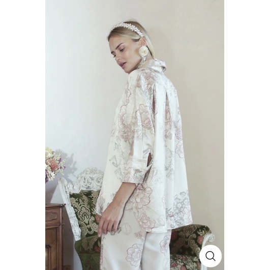 PRELOVED KEMEJA MERK WEARING KLAMBY XXL blouse satin / kemeja satin / chilia shirt / kemeja mewah / 