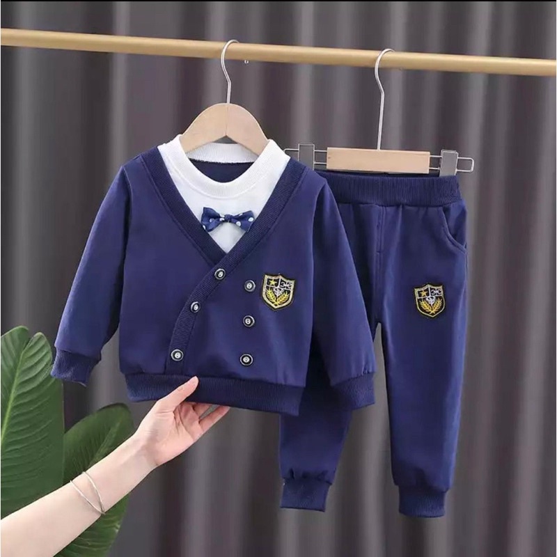 NEW SETALAN SWEATER KOREA CARDIGAN KASUAL BAYI ANAK UNISEX MOTIF KOREA PITA KANCING USAI 6 BULAN-5 TAHUN BAHAN BABYTERRY TERBARU TERLARIS/ SETALAN SWEATER KOREA CARDIGAN KASUAL BAYI ANAK LAKI-LAKI/ SETALAN SWEATER KOREA CARDIGAN KASUAL BAYI ANAK PEREMPUAN