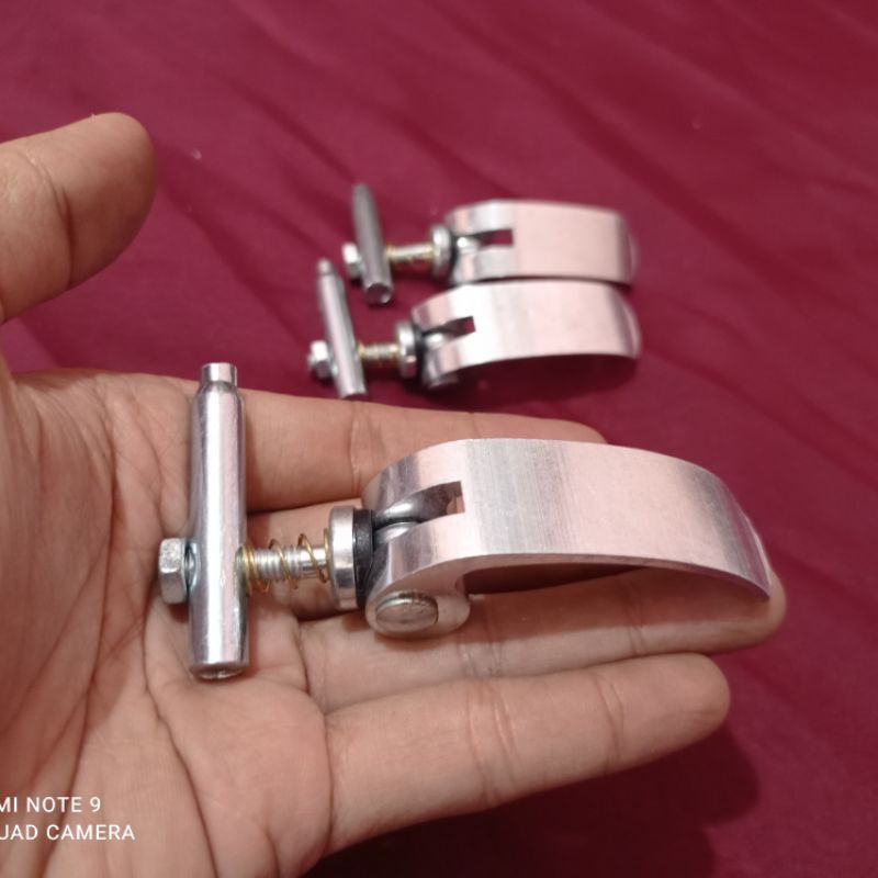 baut frem sepeda lipat