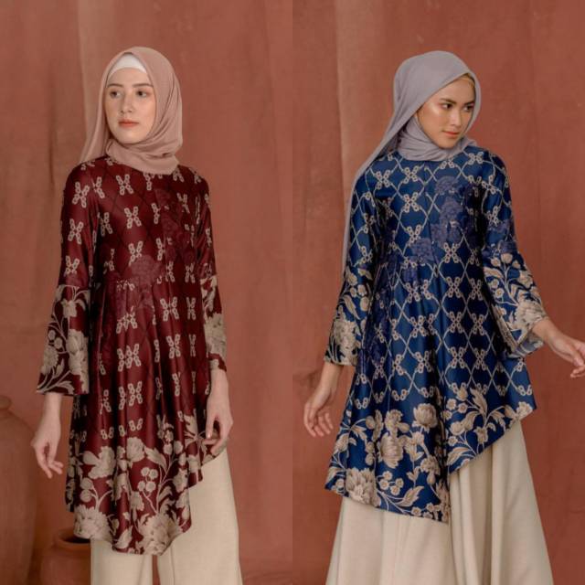 Flores Tunic by Wearing Klamby