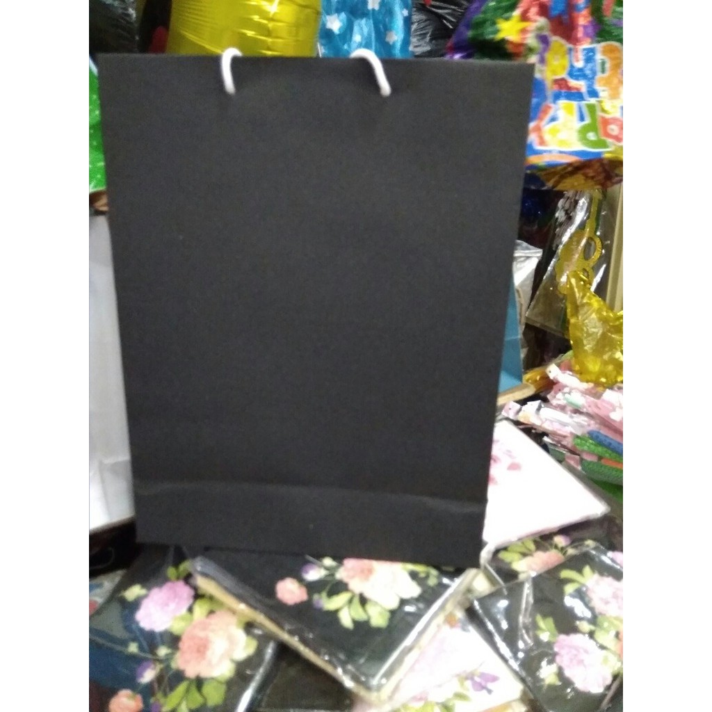 

FRESH paper bag polos hitam polio ISTIMEWA