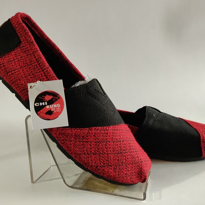 sepatu Chi Kung original flat  kasual  slip on  mirip Toms   wakai Berkualitas
