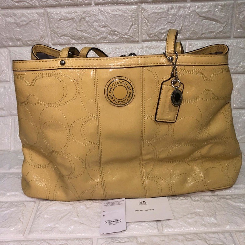 Preloved Coach Signature Patent Frame Carryall