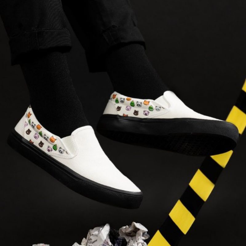 CRSL x GOZEAL White Slipon | Special Collaboration