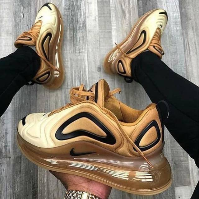 air max 720 desert gold