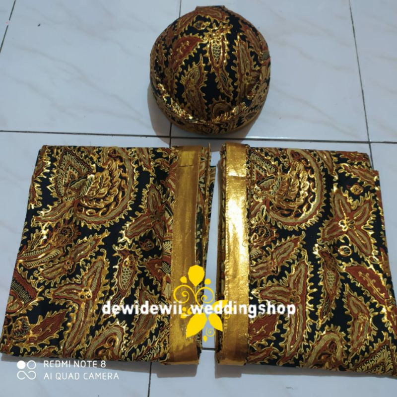 Set Jarik Pengantin + Blangkon, Motif Semen Renteng